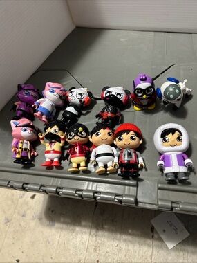 Assorted Kids Action Figure Toy Set - Multi-Color Characters